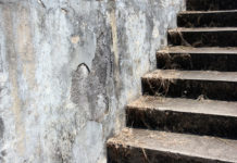 In Terra straniera di Andrea Polzoni 1415 0 In Terra straniera